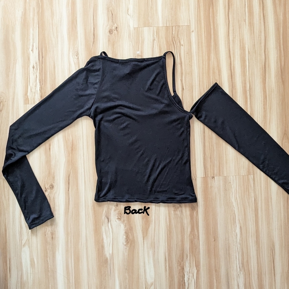 Silence+ Noise Dawn Asymmetrical Cold-Shoulder Top - Picture 7 of 9